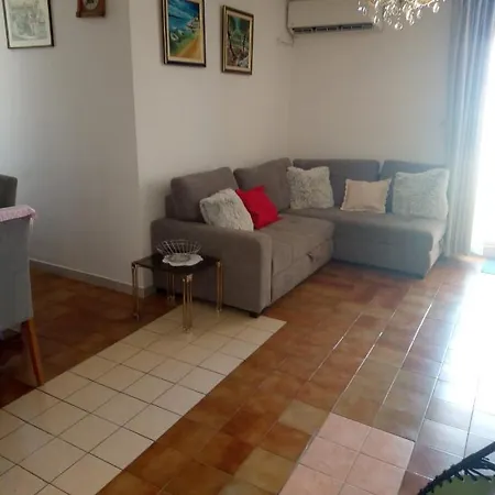 Apartment Apartman Melvan