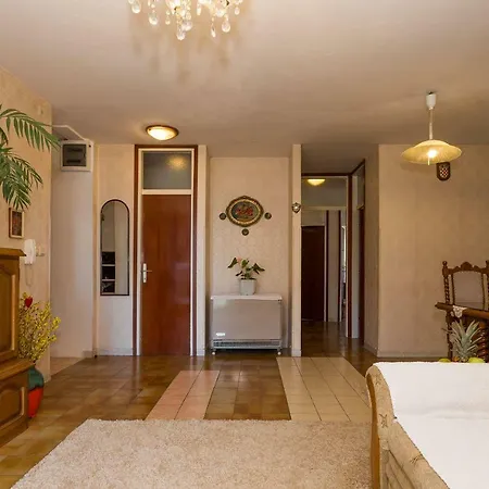 Apartment Apartman Melvan *